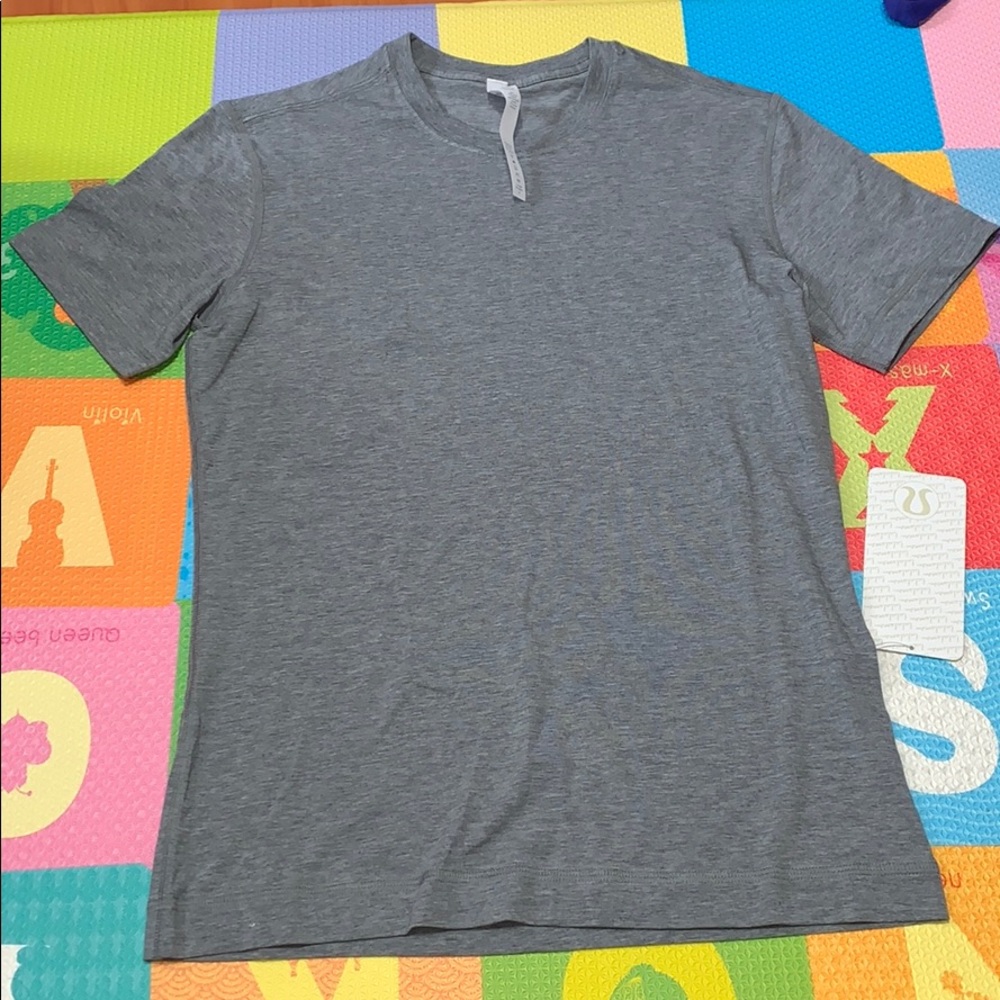 Lululemon SS - Picture 2 of 5